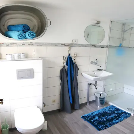 Damwild Apartment *